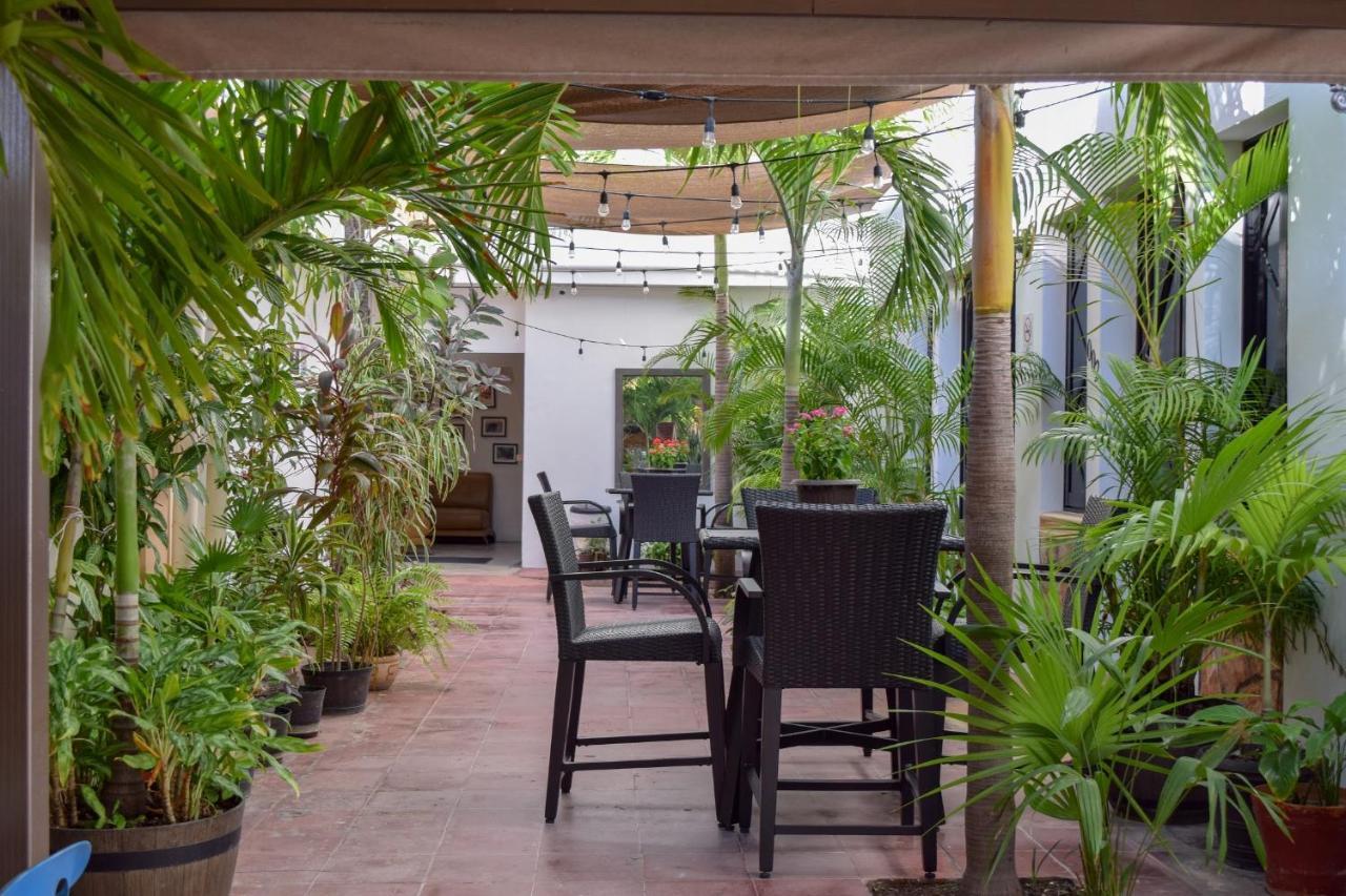 Hotel Bucaneros Isla Mujeres Eksteriør billede