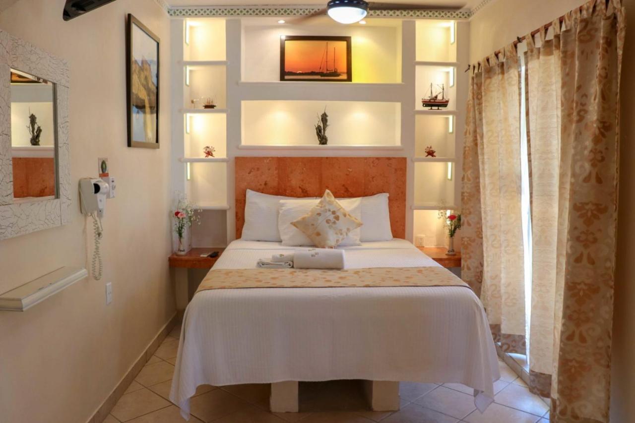 Hotel Bucaneros Isla Mujeres Eksteriør billede