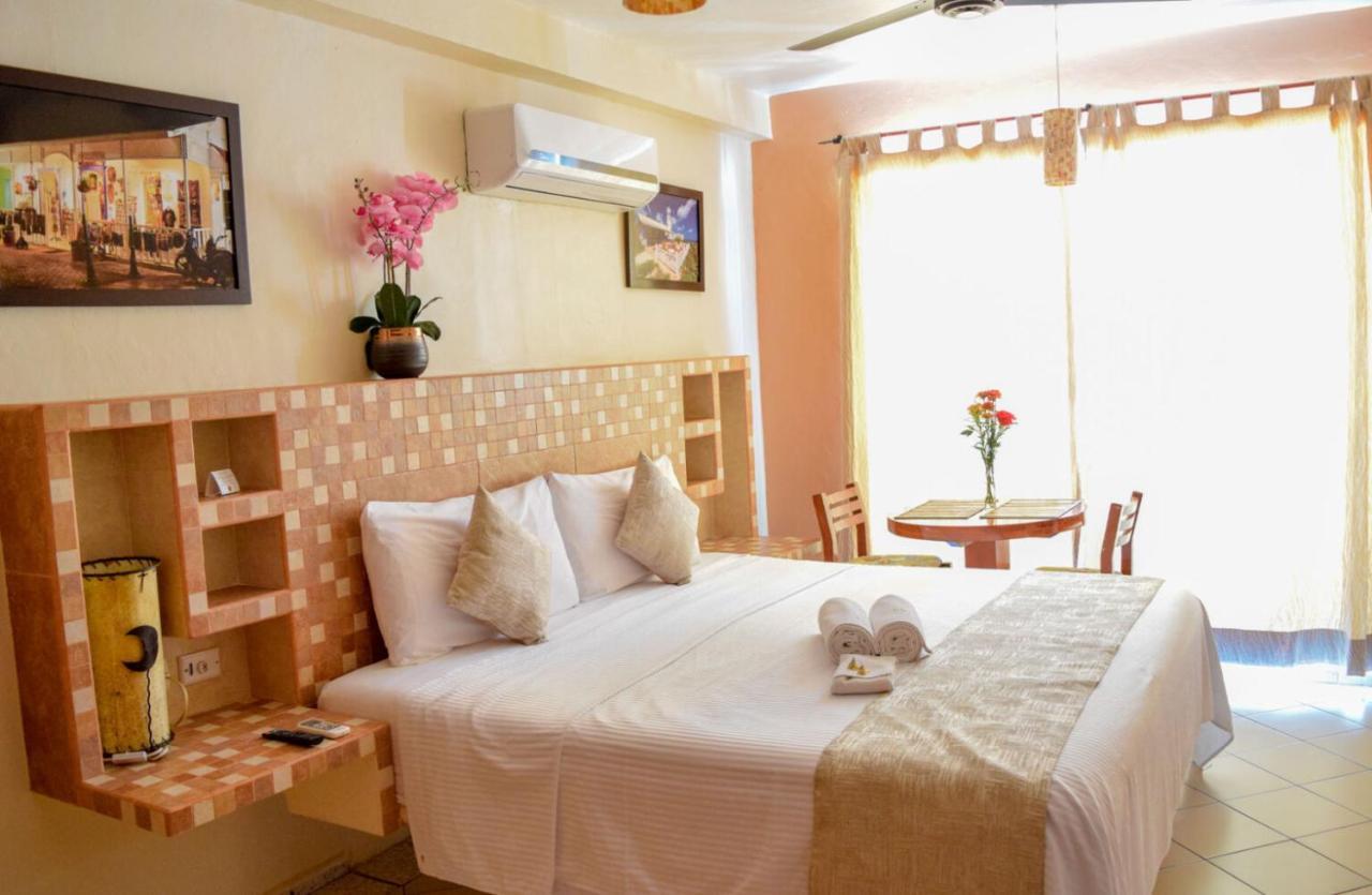 Hotel Bucaneros Isla Mujeres Eksteriør billede