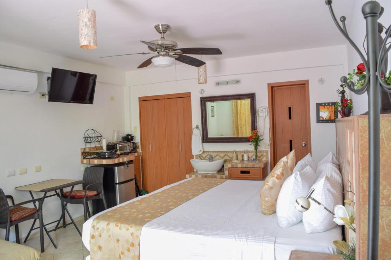 Hotel Bucaneros Isla Mujeres Eksteriør billede