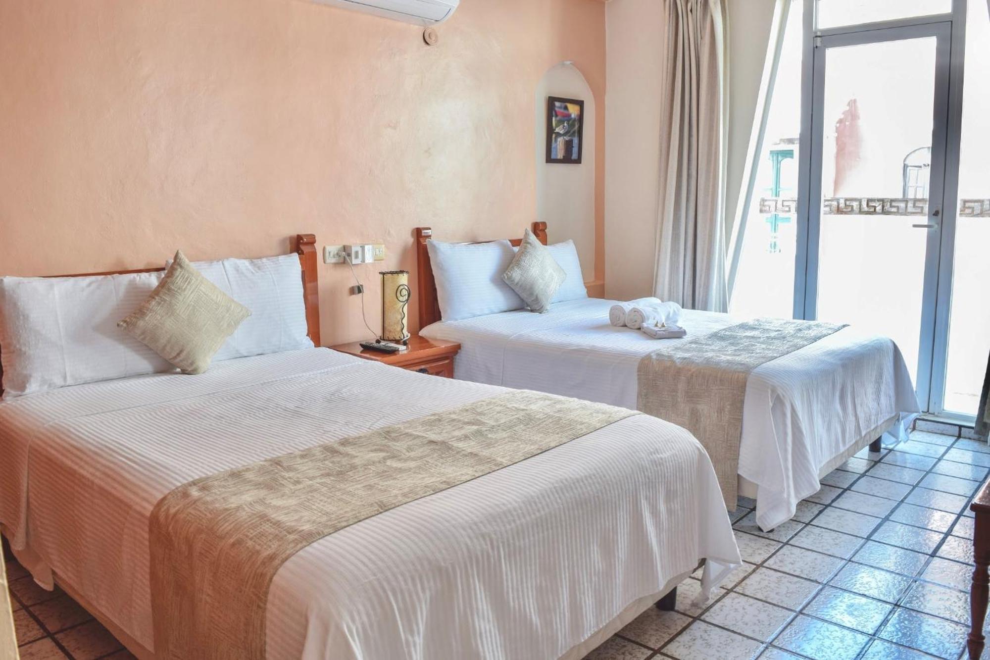 Hotel Bucaneros Isla Mujeres Eksteriør billede