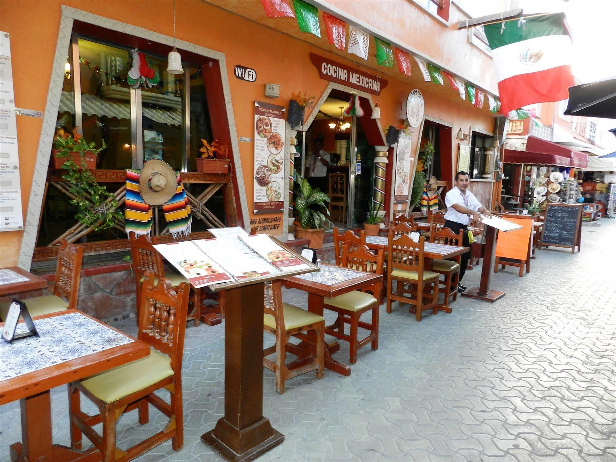 Hotel Bucaneros Isla Mujeres Eksteriør billede